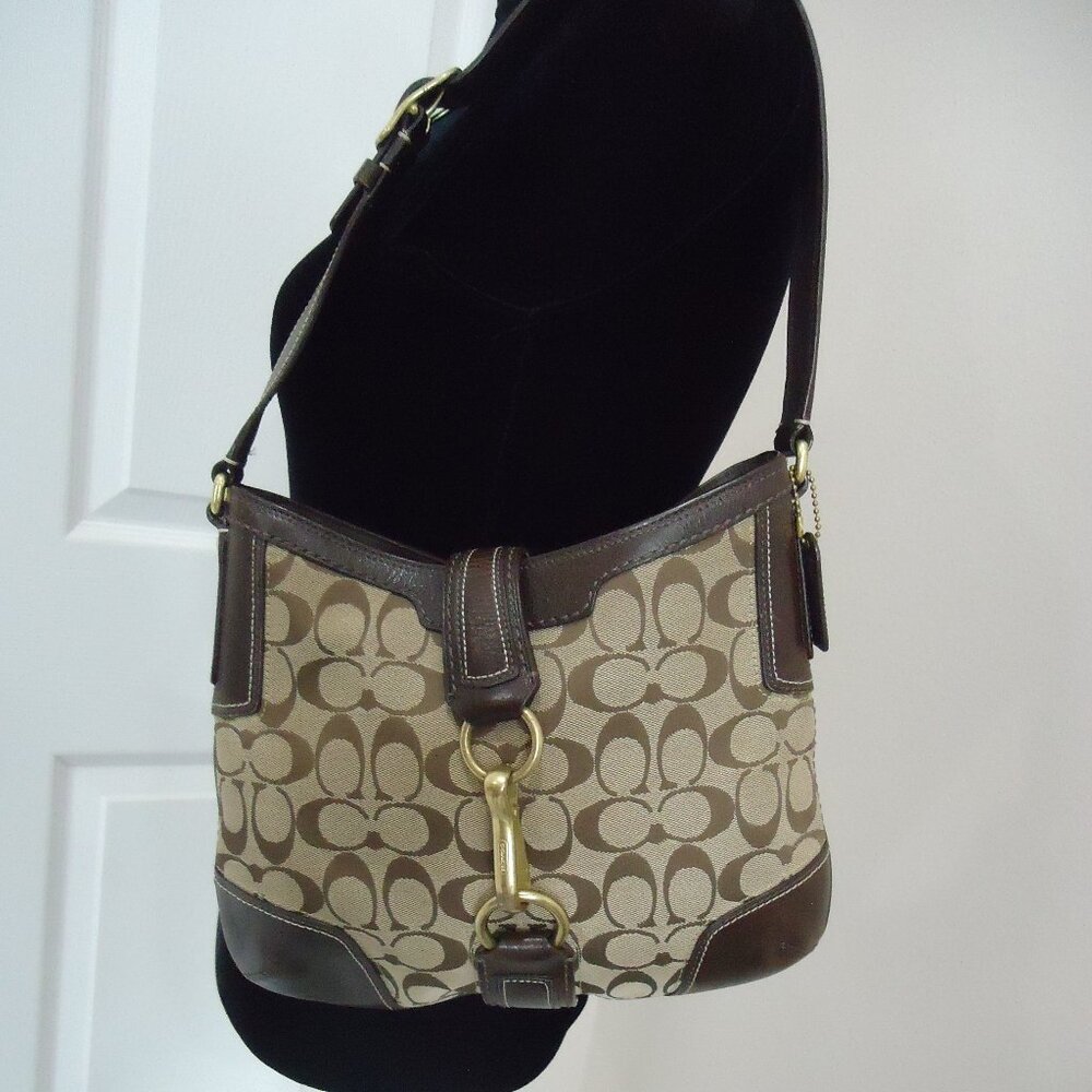 COACH Hampton D0768-11058 signature jacquard leather hobo handbag.